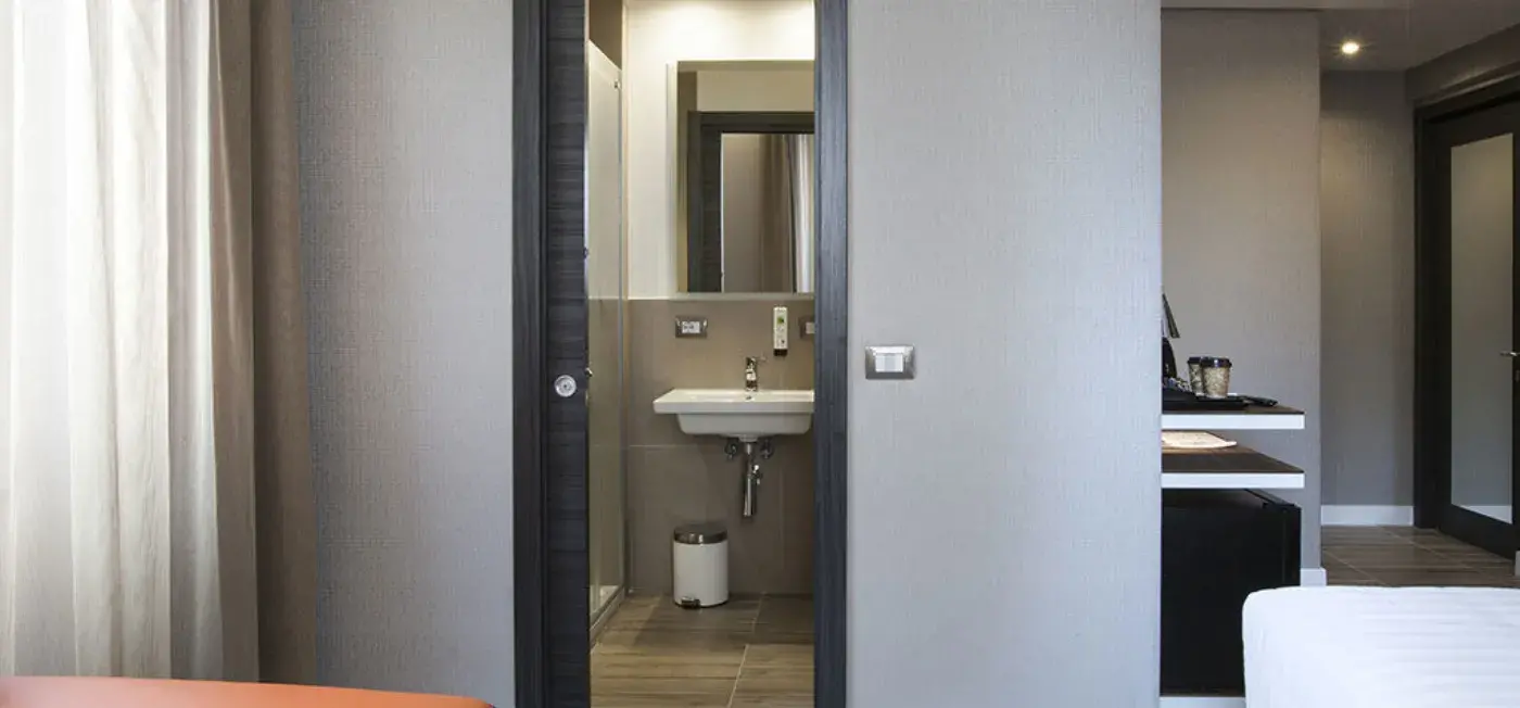 Bath area - The Republic Hotel
